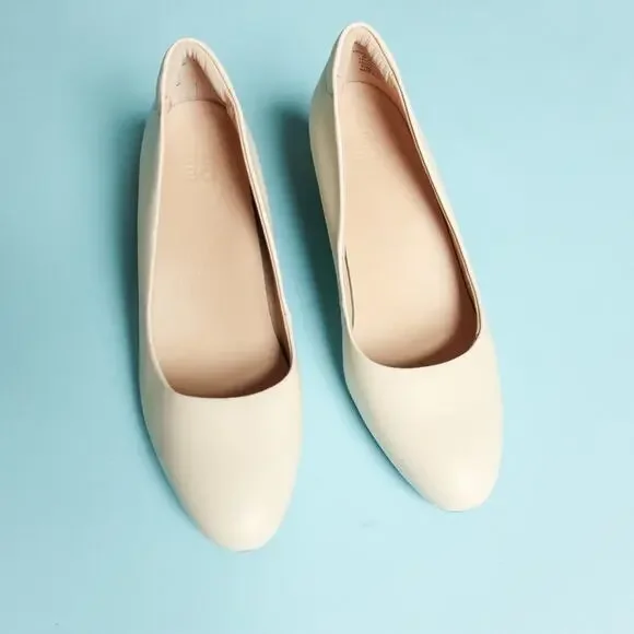 NWOT Abeo Veranda Stacked Cream Leather Almond Toe Wedge Heels Size 9 - Picture 2 of 9